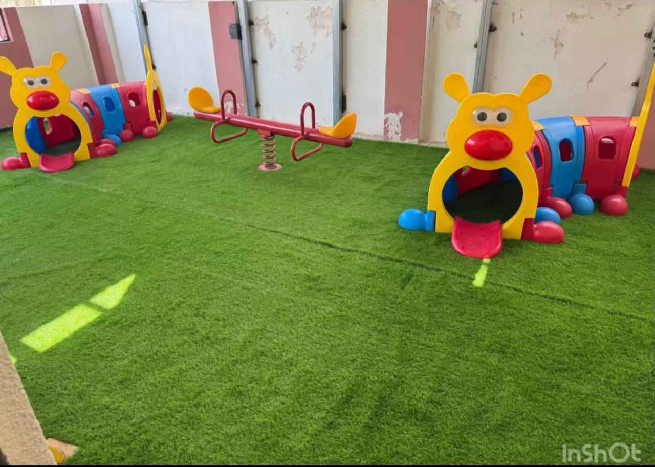 العاب ورحلات روضة للبيع
التواصل خاص او علا الرقم ***********
