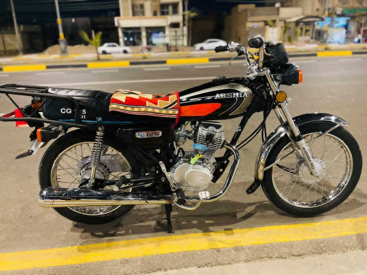 سلام عليكم دراجه وارواق سكنر جديده دراجه موديل ٢٠٢٥/٧/٨ دراجه نضافته فول اي نقص مابيها دراجه من دوام اللبيت سعرها ٦٥٠وبيها مجال رقمي وتساب وتصال ***********
