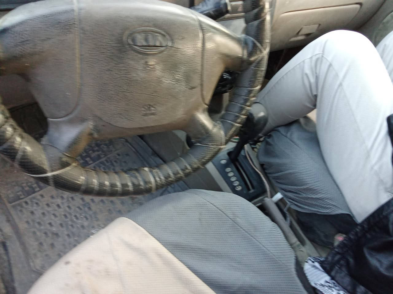 كيا ريو موديل 2004 السعر 53 العنوان بابل تلفون ***********او مراوس تبريد كير اتوماتيك محرك جيد مسكر المرغوب
