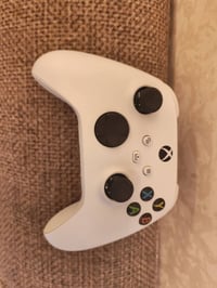 إكس بوكس سيريس إكس ديجتال للبيع فقط  الجهاز استعمال قليل أخو جديد  غرا...