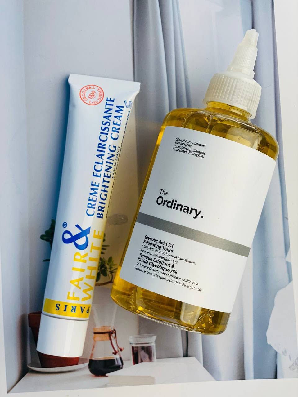 أقوى عرض للركب 🔥
تفتيح تدريجي + إزالة الجلد الميت
بمنتجات أصلية من The Ordinary 🇨🇦 وFair & White 🇫🇷💯💯
1️⃣ تونر التقشير
من براند The Ordinary 
يحتوي على حمض الجلايكوليك بتركيز 7%
يساعد على إزالة الجلد الميت 
2️⃣ كريم التفتيح
من براند Fair & White 
كريم مخصص لتفتيح المناطق الداكنة
منشأ المنتجات: 
تونر The Ordinary 🇨🇦كندا 
 بكريم Fair & White 🇫🇷فرنسا
#للحجز_والاستفسار_دايركت
#تصويرنا + #بوست


**إذا كنت صاحب هذا الإعلان وتريد حذفه لأي سبب، رجاءا أرسل رسالة إلى الدعم الفني**
