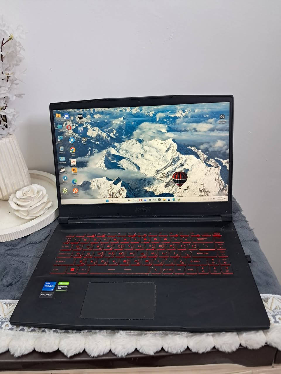 سلام عليكم هذا مواصفات لابتوب نضيف
 للبيع                                                                                Ci5 11400H
Ram 8g
Hard 512g 
شاشة 165hz                                                                 السعر ٨٥٠ الف دينار


**إذا كنت صاحب هذا الإعلان وتريد حذفه لأي سبب، رجاءا أرسل رسالة إلى الدعم الفني**