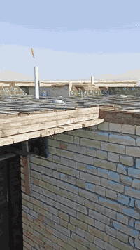 نجار • متفرغ • سقف