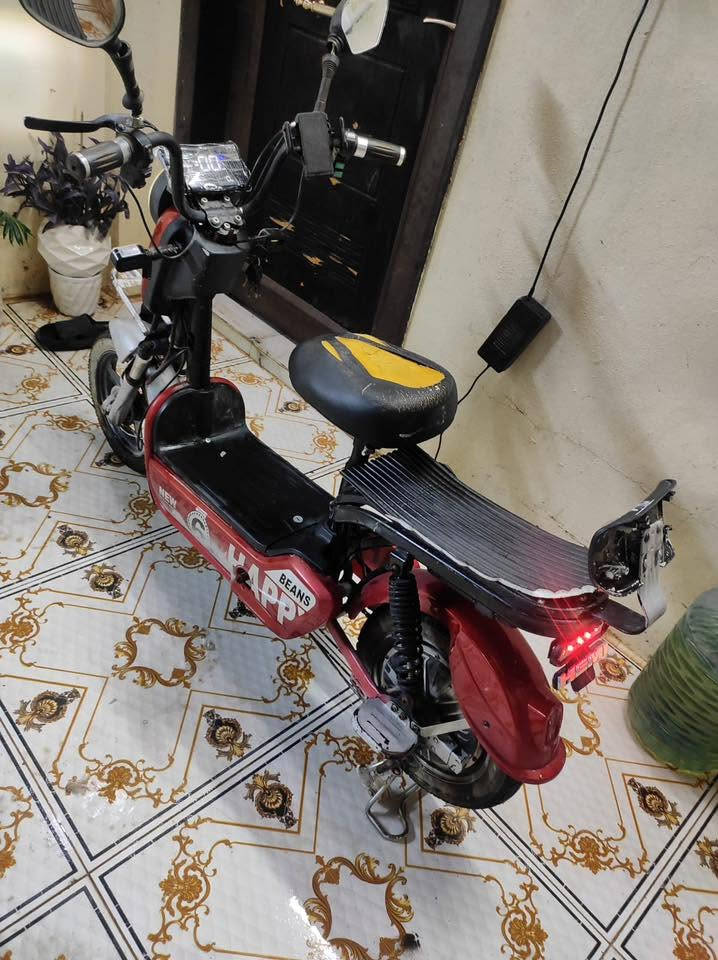 بايسكل شحن شغال تحديد سرعه  سرعته 99 شاحنه موجود يحتاج بطاريه لانه ضعيف
السعر 125 مكان كركوك ***********
