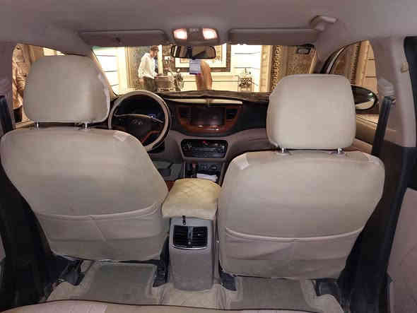 سلام عليكم توسان خليجي للبيع موديل 18
رقم بغداد سياره مكفوله من عده بيه بارد بل باب سايق ول بنيد مشر في صوره سايد بريك تحت رجل 
مري شفط 
سياره مفوله 
تحويل مباشر 
السعر 182
بيه مجال حك الجيه 
التواصل عله رقم الهاتف غيره متواجد عل فيس 
***********
