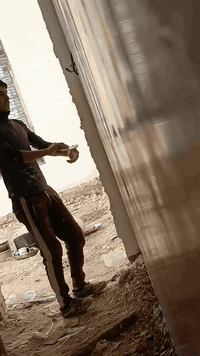 السلام عليكم قادر من الموصل تكون ثلاث خلف حاليا متفرق وهذا رقم الواتساب ***********
