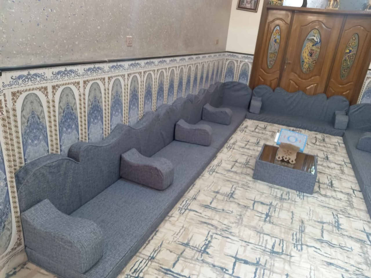 جلسات عربية ديوان من اجود انواع الاقمشه التركيا والاسفج درجه اوله الاستفسار رقم *********** بغداد, العراق
