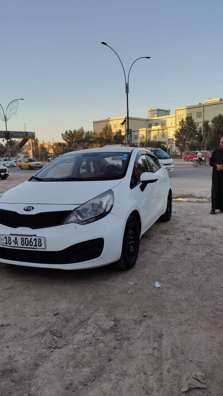 سيارة كيا ريو 15 السنوية باسمي 
للاستفسار *********** حلة, بابل
