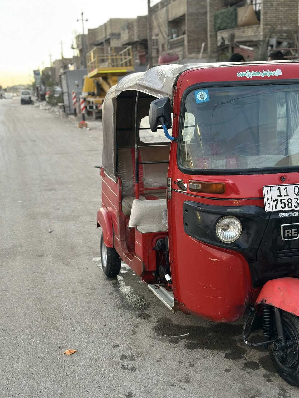 السلام عليكم تكتك موديل 18 معمره دوس وبيها ضربه معمره  رايدلها بس صبغ مكينه جاهز كهربائيات جديده تخم تاير 
رقم وسنويه وهزه ب اسمي تحويل ثاني يوم
عنواني بغداد المشتل
***********
