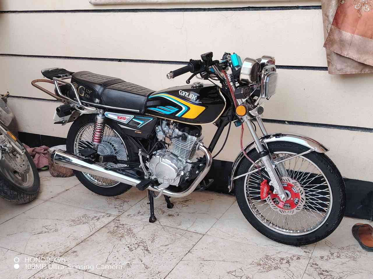 سلام عليكم دراجة تايكر 2025 نضيفة اي نقص مابيهة أربعة ٤ كير مو ٥ *********** راسني عل وتساب او مازنجر
