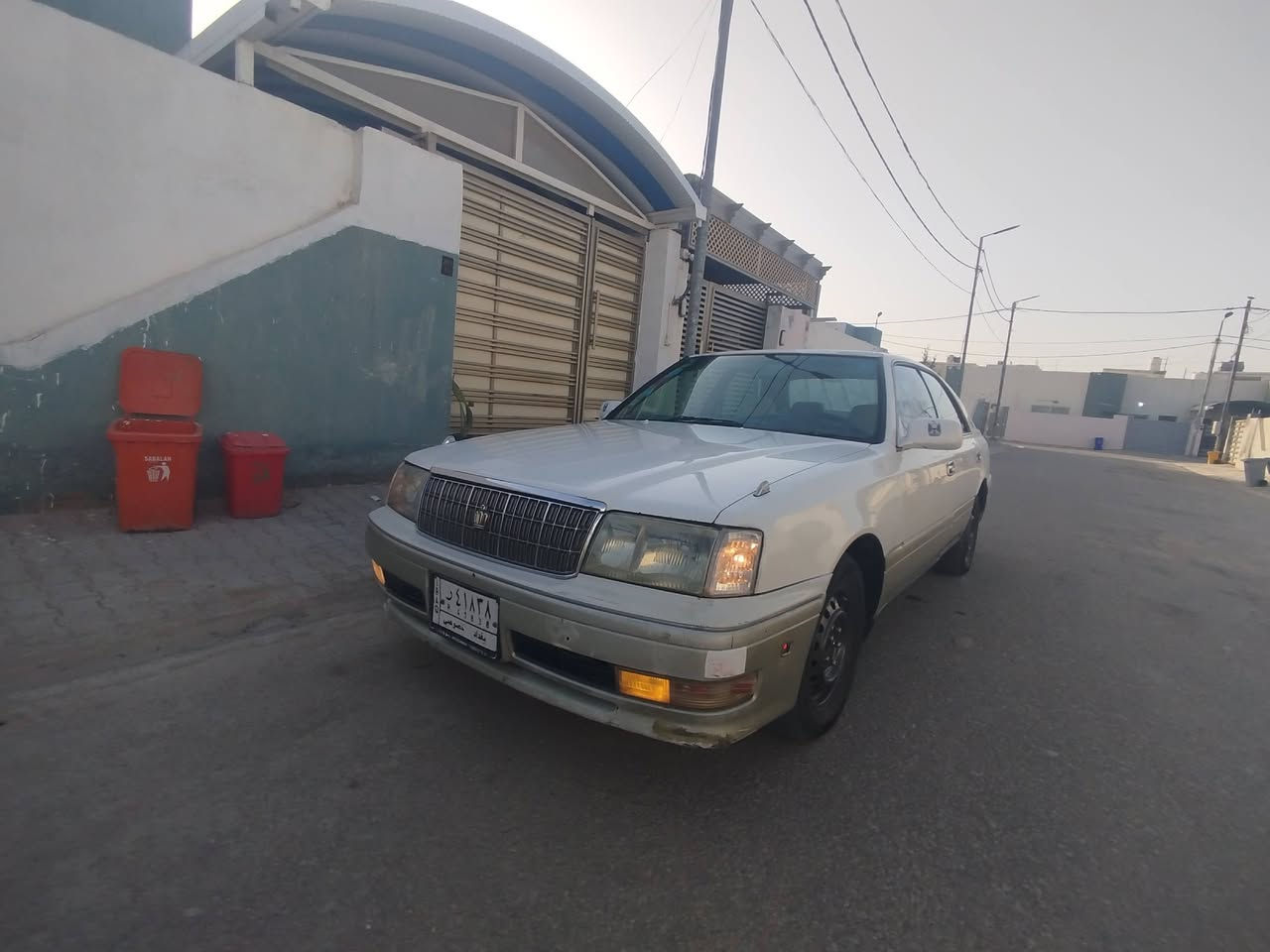 بيع مستعجل  ..  السعر ( 76  )
تويوتا كراون 1996.للبيع فقط كفاله من الكص والنقل والظربه. 

مكينه وكير 3000 vvt مكفولات حداديه نظيفه وتخم تاير نظيفه كهربائيات كله شغاله هزه جديده رقم بغداد. ستيرن كهربائي اربع كشنات كهربائي. جاهزه من كلشي انشاله. 

النجف الاشرف...  ***********
