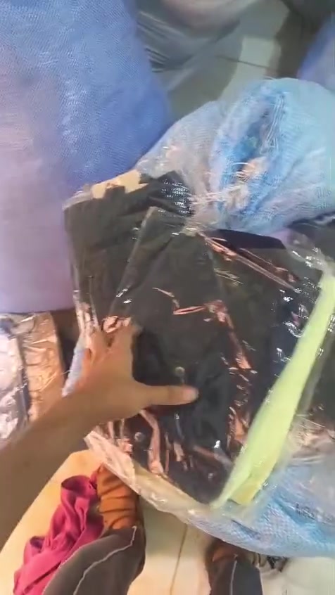 عندي استوكه بلوزات حريمي وقمصان رجالي وبناطيل رجالي وبناطيل حريمي
الكيلو ب 370ج
الطن ب 370 الف


**إذا كنت صاحب هذا الإعلان وتريد حذفه لأي سبب، رجاءا أرسل رسالة إلى الدعم الفني**