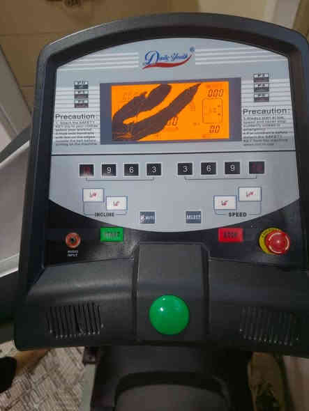 ب250 وبي مجال
جهاز كلشي ما بي بس شاشه ضربه بسيطه 

كربلاء بوبيات عامود 62 

***********
