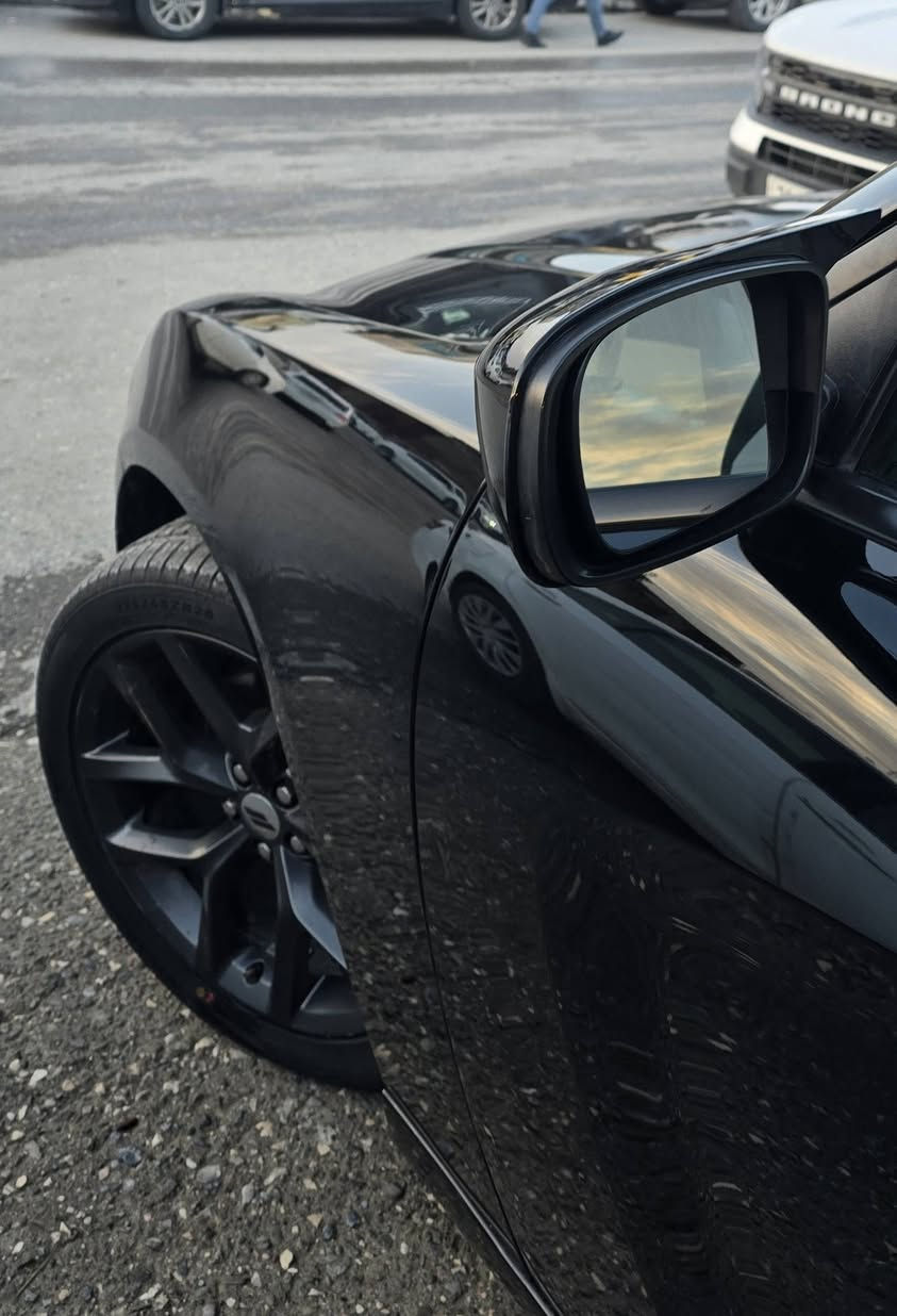 جارجر 2019 SXT PLUS
6 سلندر تو ويل 
ماشية 80mile حقيقي ✅️
بيها قطعة صبغ وقطعتين تبديل شركة 

فتحة سقف ( سلايت )
داخل ابيض
كشنات جلد 
شاشة أبل كار بلي واندرويد اوتو 
تشغيل عن بعد
ويل قياس 20 

جداً نظيفة السيارة استخدام شخصي 
بدون نقص نهائياً

السعر : 205 وبيها مجال 
مكان السيارة دهوك 
***********
***********
اتصال أو واتساب
