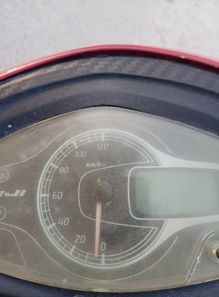 سلام عليكم بيع مستعجل دراجه اترس شغاله لايت عالي ناصي  كفرات بلادي محرك لاتبخير ولا تنقيص اباي وكت هندر واحد تشتغل كابريته جديده  ابريك الامامي بلمكان البريك الخلفي ضعيف  تايرات جوبلس  اثنينهن  و باتري  تعبان مستعجل عندي ضرف واسف على الاطاله مكان حي العصري  يم التربيه سعر 160 ومجال قليل ***********  المو شراي لا يتصل رجأ
