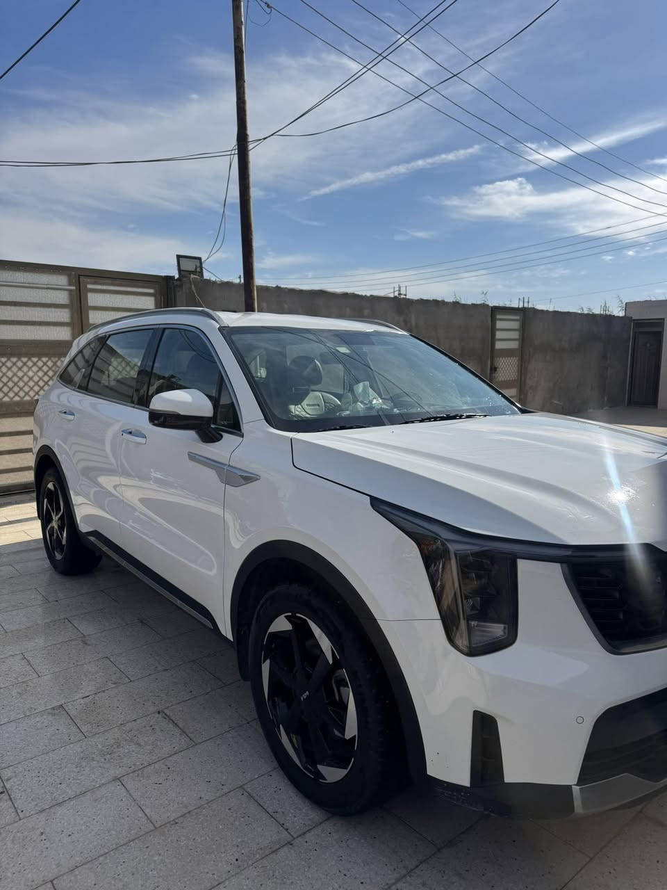 سيارة للبيع سورنتو مديل 2025
سياره كسر باكيت جديده 
محرك 6 سلندر كفالة عامه 
ماشيه 34 الف 
سياره خليجي رقم اربيل 
بسم الشركه وكاله بسمي 
خم تاير جديد 
دواخل بعدها بل باكيت 
السعر 310$
***********
***********
