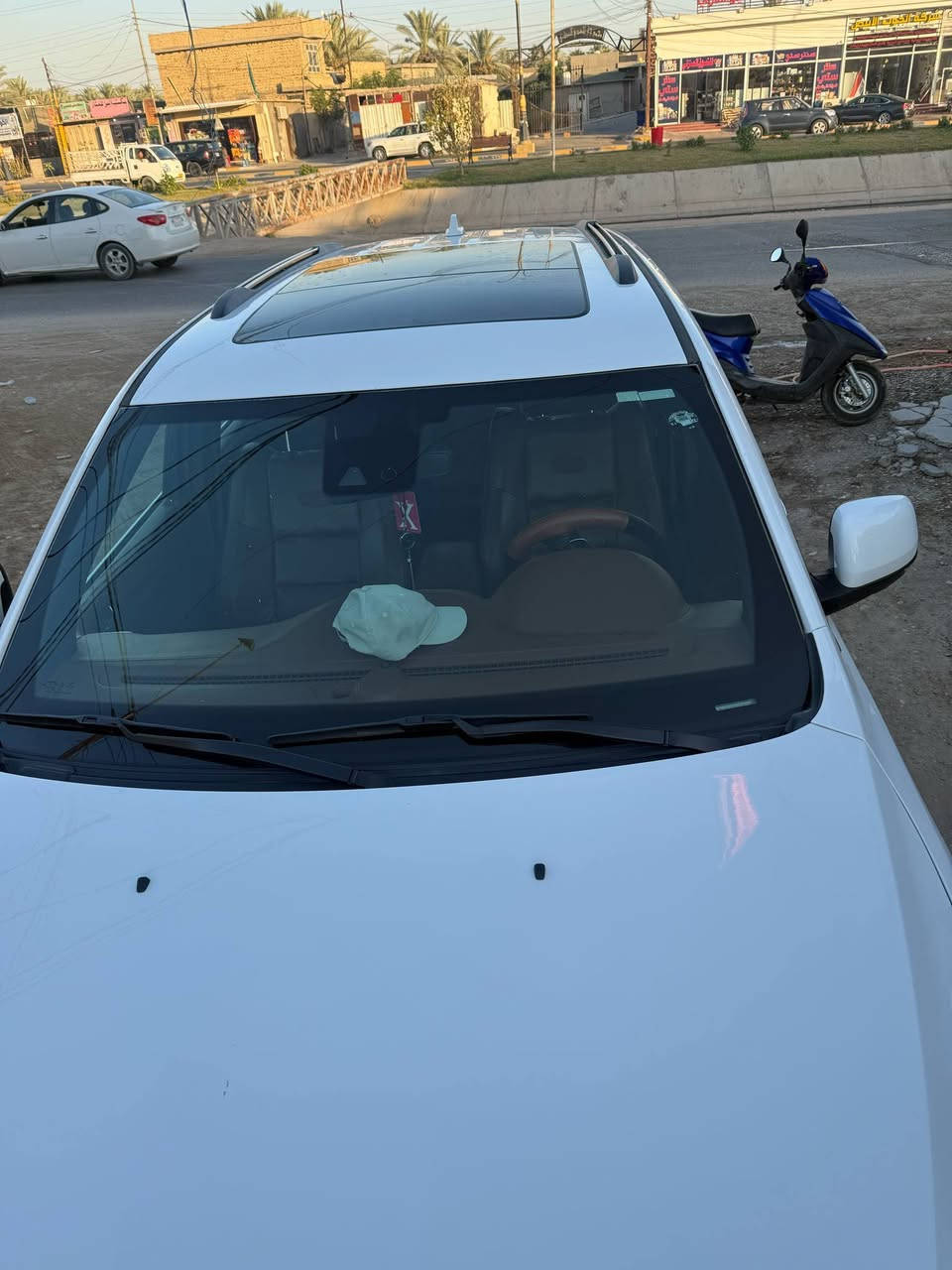 السلام عليكم جيب اوفرلاند 2021 خليجي فول مواصفات 1/1 اعلى فئة ب الاوفرلاند سيارة جكات بانوراما رادار امامي وجانبي نقطة عمياء وحساسات اصطفاف محيطية 360 درجة كامرا   كبيرة داخل مشمشي جلد حار بارد كهرباء فور ويل محرك 6 سلندر سيارة خليجي بيه بارد بلجاملغ شبرين او باب وره سايق مفتوح نضيفة جداً رقم اربيل  سنوية هزة فحص كلة جديد بسمي 
ومكان سيارة  كربلاء قمي ***********
السعر 320 ورقة
