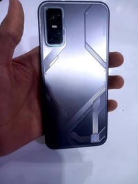 GT30 برو • ٢٥٦ • بطارية ٥٥٠٠