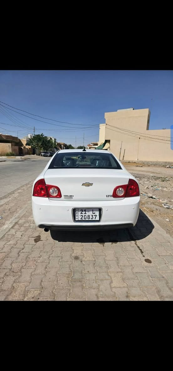 السَلٱمٌ عـَلـْيگمّ  

ماليبو موديل 2012 ‏LTZ فول مواصفات. الامريكي الفول مواصفات 

سياره على وضع شركه شخطه مابيها ✅

مواصفات 
محرك 4 سلندر  
حجم محرك 2400
داخل اسود 
 سونار مرفقه
كشنات كهرباء
كشنات جلد
كشنات تدفئة 
 تحكم استيرن 
ثبيت سرعه 
مانع انزلاق 
 تبريد ثلج 🥶
تدفئة شغال
كير محرك كلش جديد بشرط
تخم تايرات جديد
صدر امامي خلفي جديد  

سيارة ماشية 94 الف يعني ما متعوبة 

بسمي سنوية جديدة لل 2031 قبل شهر جددته 

كهربائيات كله شغال ما ملعوب بي كوله بلادي
سياره مابي برغي نقص بدون مصرف جاهزه 
رقم سليمانية رقم جديد شرط تحويل ثاني يوم 
السعر ( 92) وبيها مجال 💸
مكان = خانقين
رقم.  ***********
