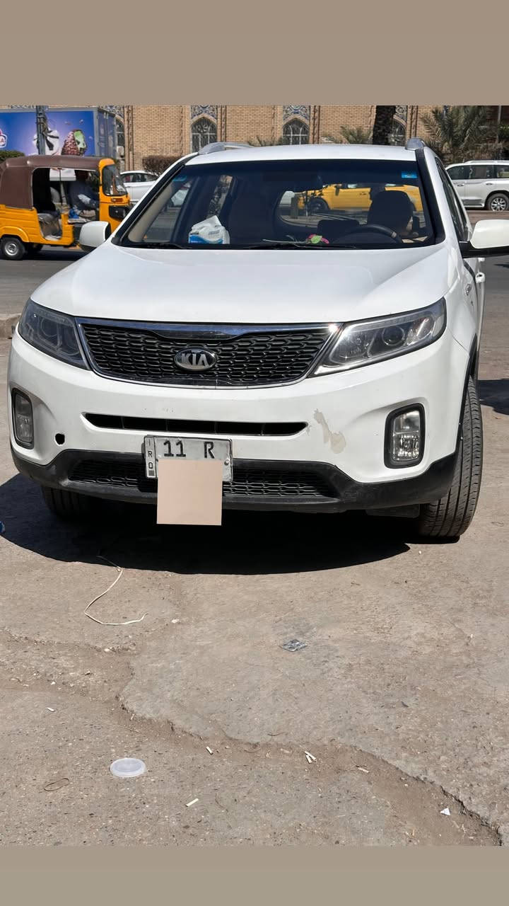 السلام عليكم سورنتو ١٤ خليجي ٤ سلندر  ٧ راكب رقم بغداد هزة جديد بأسمي سيارة مكفولة من الضربة كير محرك جيد جداً مكاني بغداد السعر ١٥٧
***********
***********
