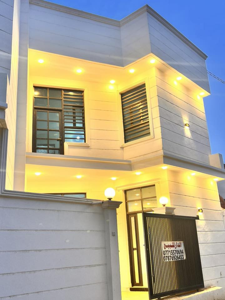 سلام عليكم 100 م للبيع طابقين عمل فوول كامل خدمات تبليط منطقه الشباب زراعي ***********
***********
