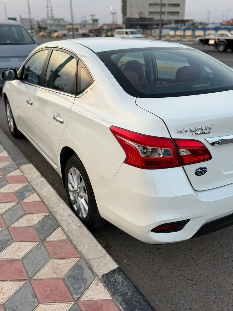 سلام عليكم سنتر خليجي 2025 زيرو سياره ماشيه 100 كيلو وكاله مجانيه  فول موصفات داخل احمر 
سعرهة بلاش جوه سوك خواتهة ب135 اني أبيع ب131 
***********
