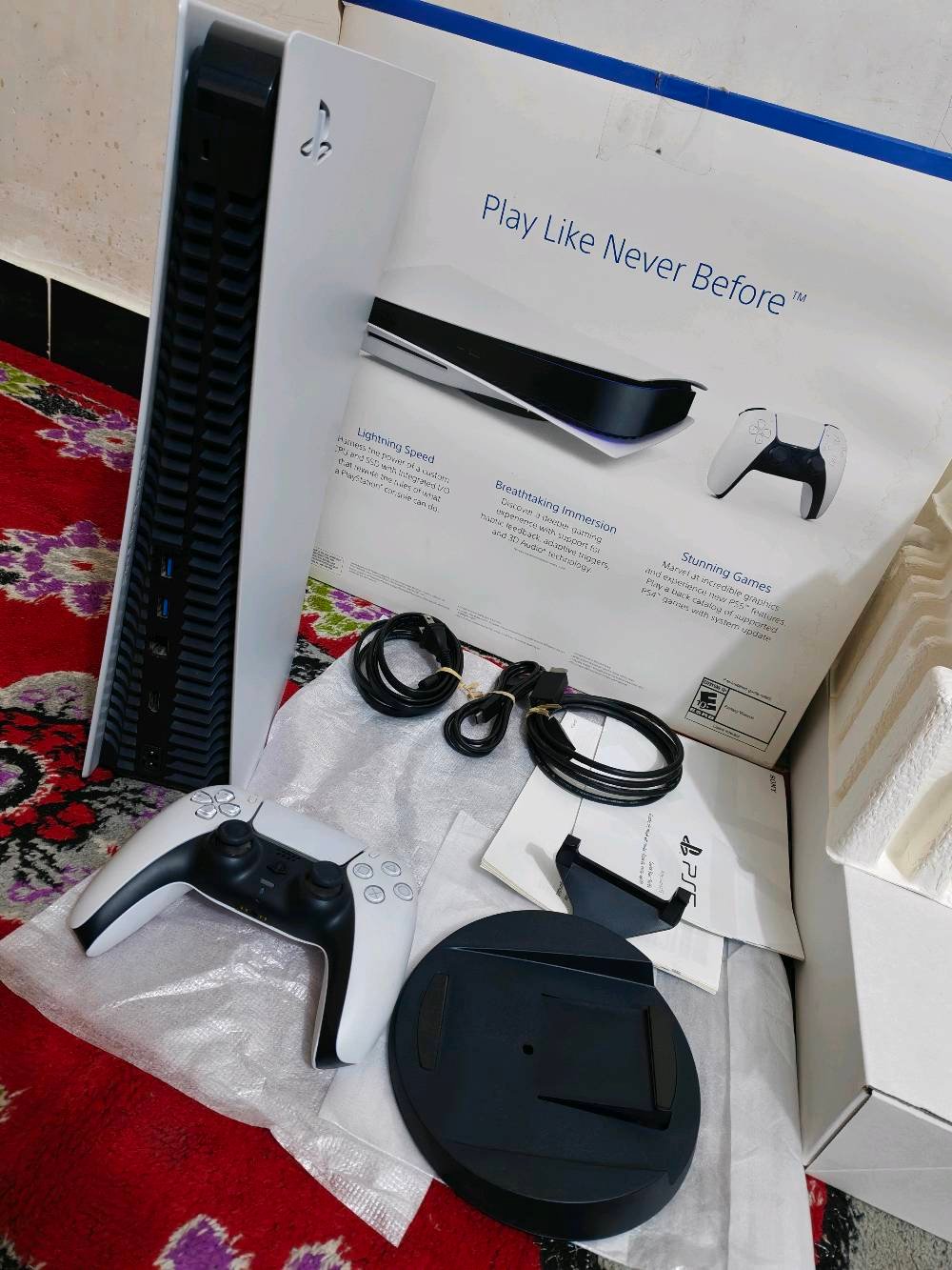 بلي 5 فات امريكي قابل للتهكير نظام 9 غير محدث جهاز حاله حال جديد نظافة 100 مع كافة ملحقاته الاصلية والكارتون للبيع السعر 675 مجال بسيط عنواني بغداد اي استفسار عالرقم ***********