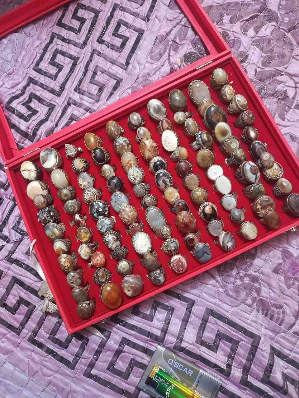 طبله محابس فضه للبيع الستفسار علا الرقم ما متواجد على الفيس
***********
ابيع شلع بكاني بغداد 
مدينه الصدر
