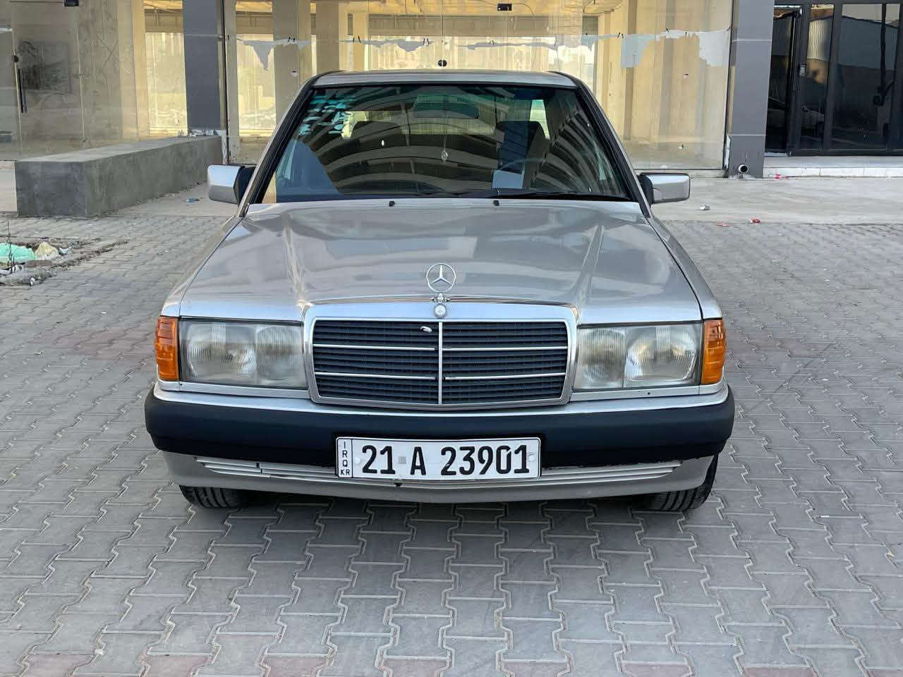 للبيع مارسدس 190طيارين موديل 1993محرك محور ونجي تبريد شغال مصبوغه عام للجمالي بدون ضربه قويه بدون خياس قواعد دبلات سليمه رقم سليمانيه دولي سنويه لحد 2029بسمنا سعر50بي مجال ***********
مكان سياره كركوك
