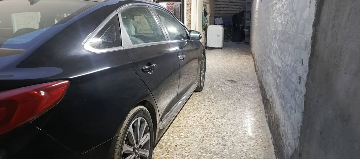 السلام عليكم اخوان / سوناتا 2016 وارد امريكي محرك GDi رقم بغداد انكليزي السيارة بسمي تحويل ثاني يوم ضربته جاملغ خلفي مواصفات السوناتا معروفة السعر 122 وبيهة مجال ***********
