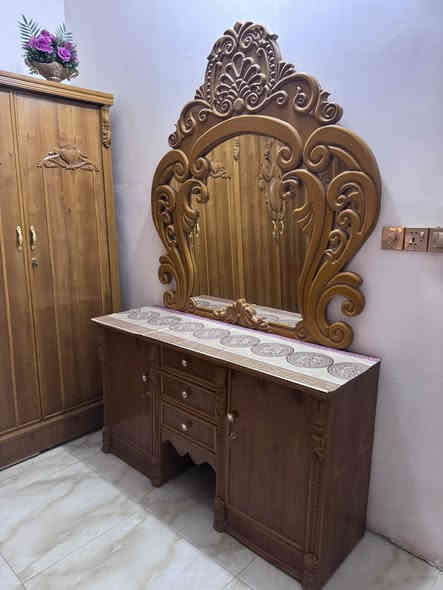 النجف حي النداء. غرفه نوم. صاج ست ابواب السعر 1,400

***********
