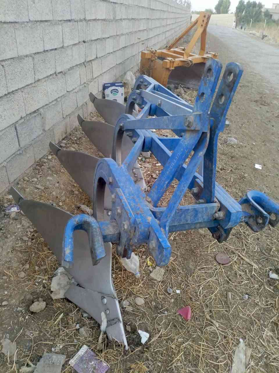 فدان للبيع حجم 12 للبيع***********
