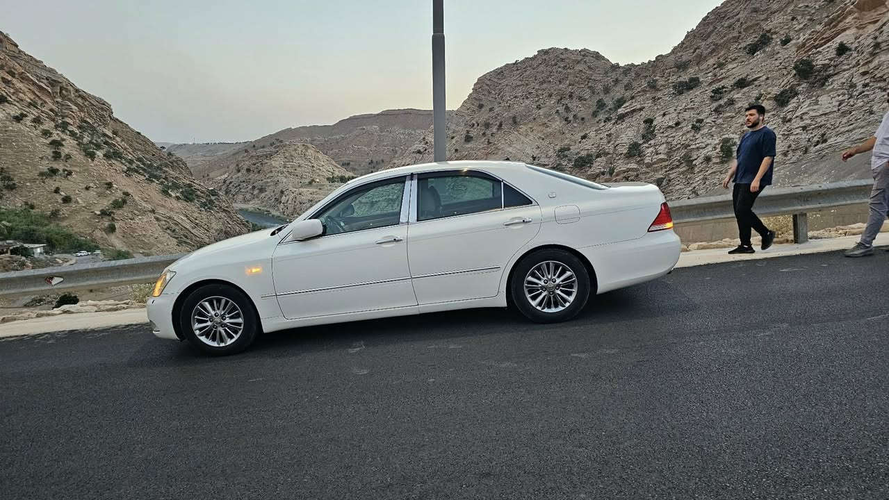 سةرةتا بةناو خوا
شاهينة موس ٢٠٠٥
گيرو مةكينة گةورة ١٨٢
ناوزةردة
سي دوگمية يةك پةردةية  
سةيارةكة هى خومانة كامل مةسروفى كراوة 
بي مةسروفة بيجالو شوختة زور جوانة.تكاية گورينةوة ناكةين بةس فروشتنة(٦٥گةلاو معامةلة) 
ئةوةزمارةى خاوةنيةتى تةلة فونى بو بكةن .
0770 447 4584
