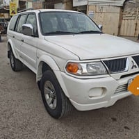 سياره للبيع مسيبوشي مديل 2006 مكنيه كير اكسن زينات تبريد شغال قليل بيه...