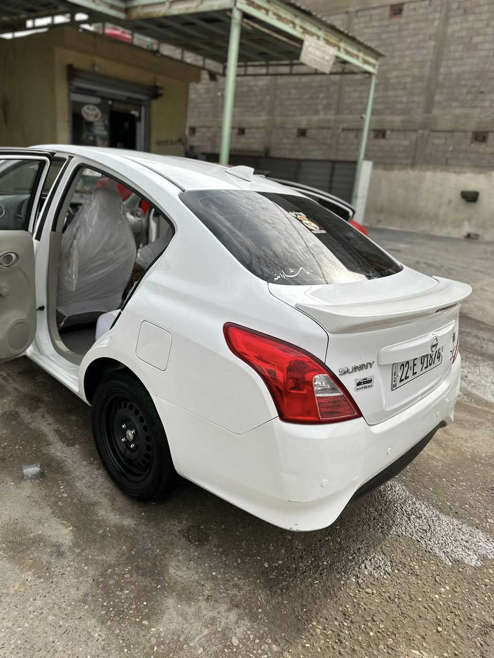 نيسان سني 2024 هندي بليتة زركة ماشية 52 كفالة عامة السيارة على وضع الشركة جاهزة السعر 127 رقم الهاتف ***********
