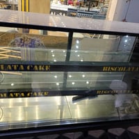 عارضه كيك تركيه استعمال جدا قليل السعر مليون وربع للاستفسار اتصل ٠٧٧٤٤...