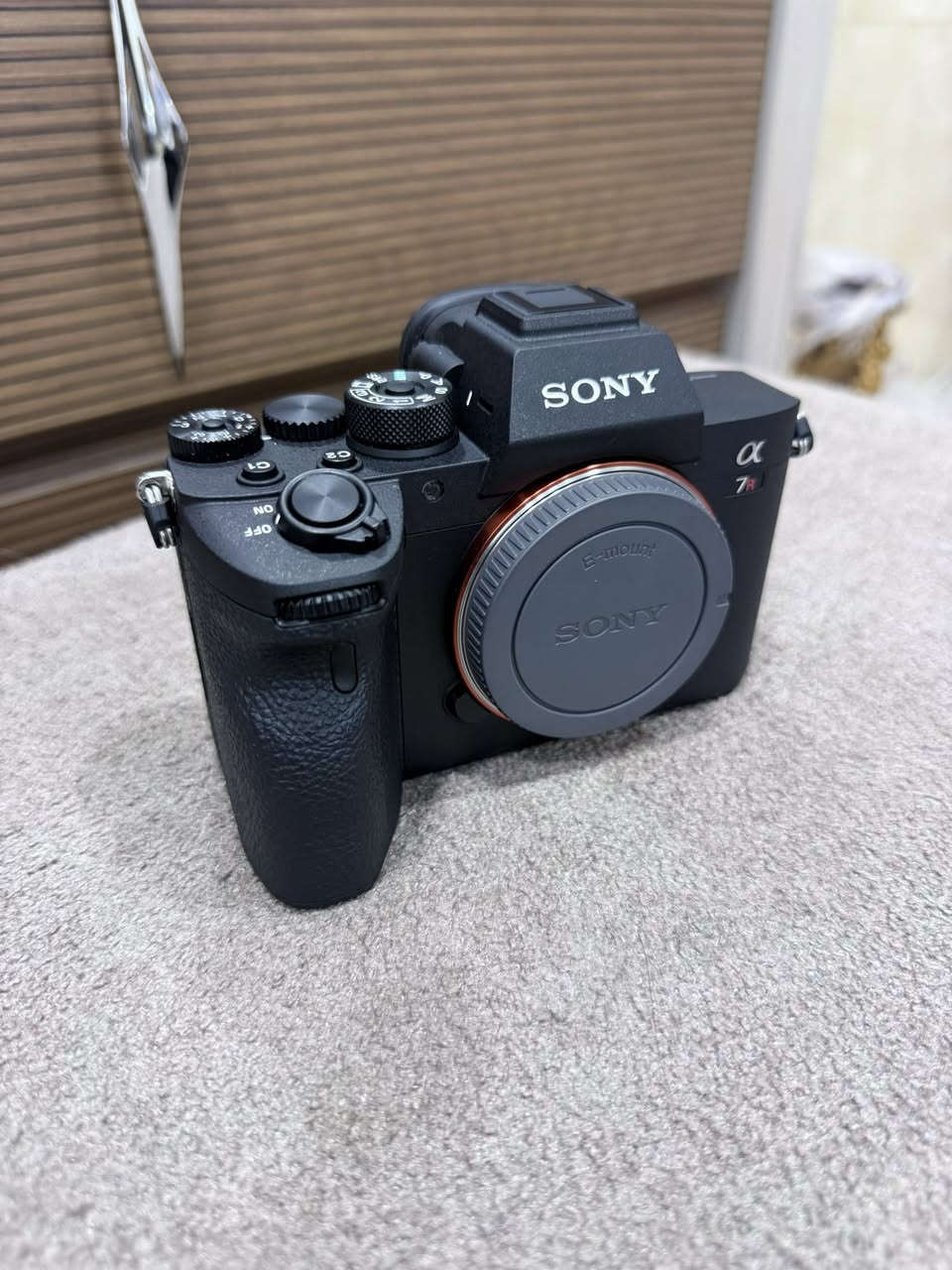 Sony a7r iv
لۆک لۆک ١٠٠٪ 
نەزیکری 1K شەتەر 
کامل ئەشایە 
1650$


**إذا كنت صاحب هذا الإعلان وتريد حذفه لأي سبب، رجاءا أرسل رسالة إلى الدعم الفني**