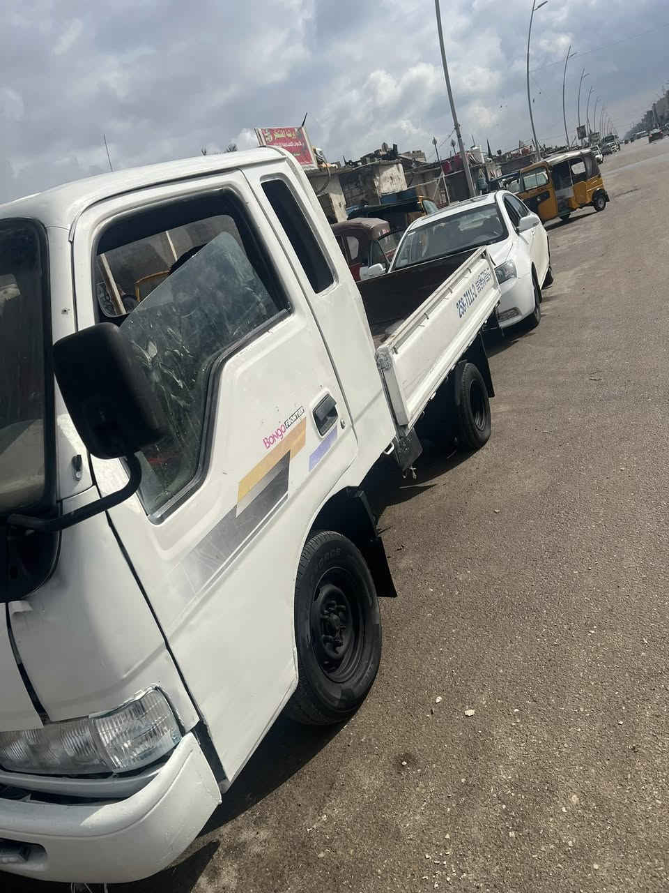 السلام عليكم كيه فنتيره للبيع السياره جاهزه مكينه كير حداده شاصي نضيف مكفول موديل 1996السعر 46وبيهه مجال قليل المكان البصره رقم الهاتف ***********
