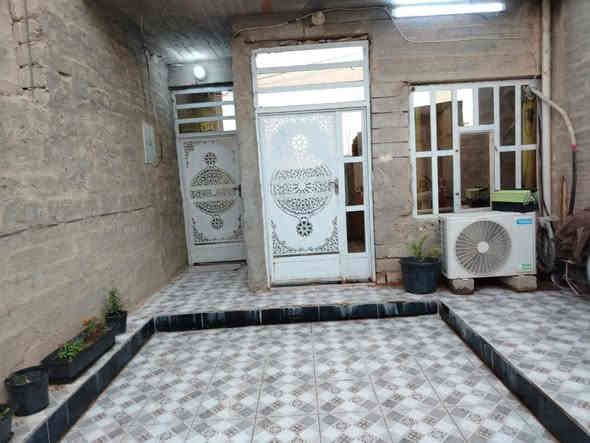 🏠 #دار #للبيع 🏠 
#تكريت /#الديوم (#منطقة التوحيد)
#مباشر صاد ع شارع 60 
#مسااحة100
#واجهه 5متر
#نزال20 متر 
#موقع مميز
#غرف نوم عدد 3 +سقوف ثانوية+حزام سيراميك+حوش يسع سيارة 
#نواقص البيت فقط واجهه وسقوف للطابق الثاني 
#السعر مناسب جداً 70 مليون وبي مجال 

#للأستفسار  الاتصال بالرقم او مراجعة مكتب (علي واحمد للاستثمار العقاري) بداية مدخل شارع 60 بعد عمارة الحاج ناطق 

*********** ابو أيلين 

...............................
 نستقبل جميع عروضاتكم السكنية 🏠 والتجارية 🏡 بكافة المناطق #بيع #شراء #الاراضي #المنازل #ايجارات #تجاري #سكني #شقق #مشتملات #محلات.
