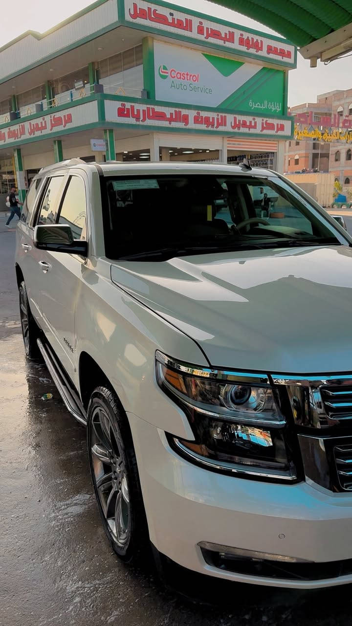 السلام عليكم تاهو موديل 2015 ماشيه 123 كم سياره جديده مكينه كير حداديه كلشي جديد صبغ بيه صفحه يعني اربع قطع اثر طخات بسيطه السعر 290 السياره فول مواصفات LTZ عنوان السياره بصره وراعيها بل بصره ورقمها بغداد للاستفسار ***********
