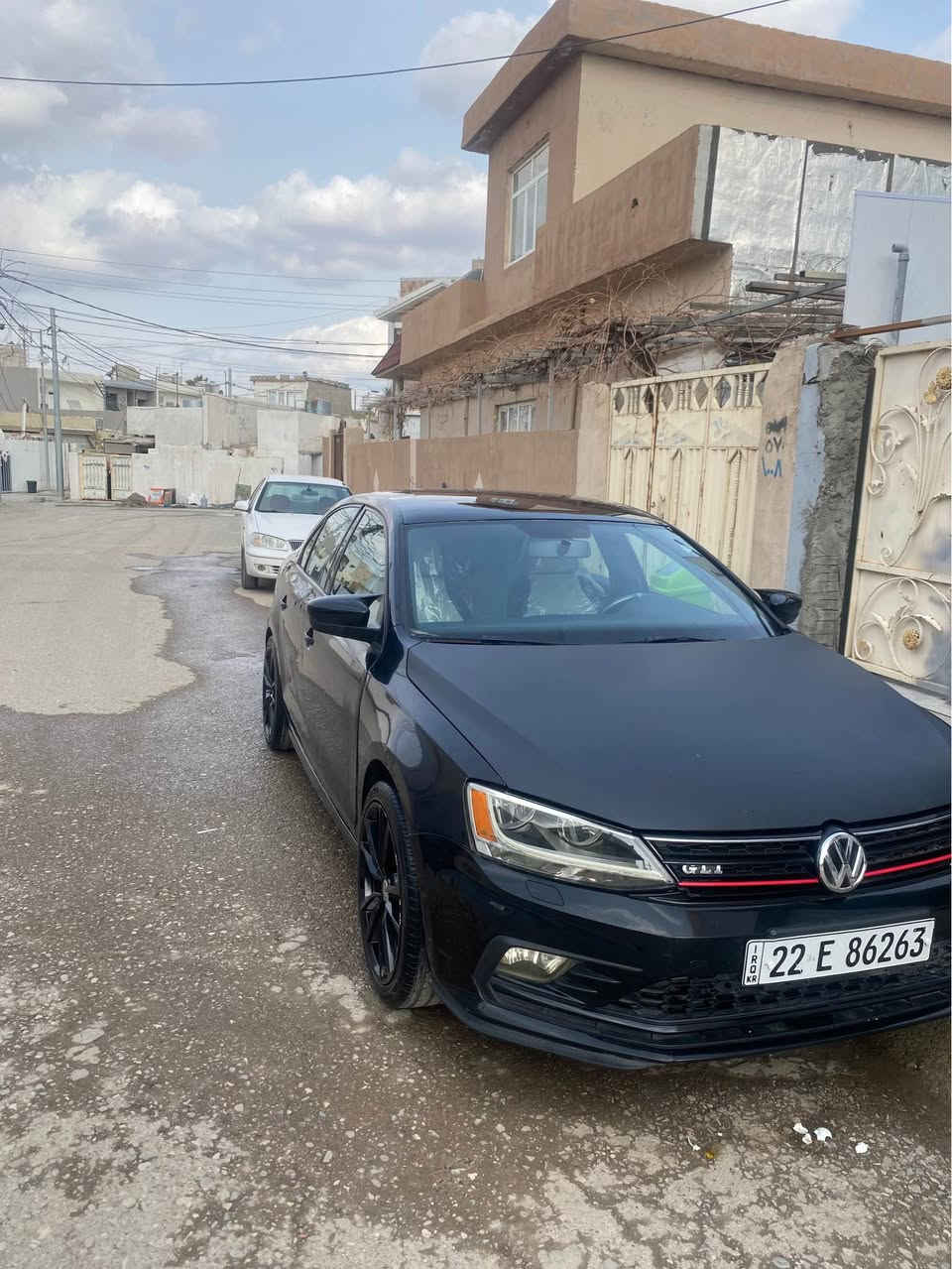 جيتا 2016
مواصفات s
گير مه كينه به شه رت 
هه زه سه نه وي تازه يه 
مه كينه 18توربو 
سعري 107وه ره قه و مه جاله كي كه م 
ناونيشان ؛هه ولير
***********
*********** Singapore
