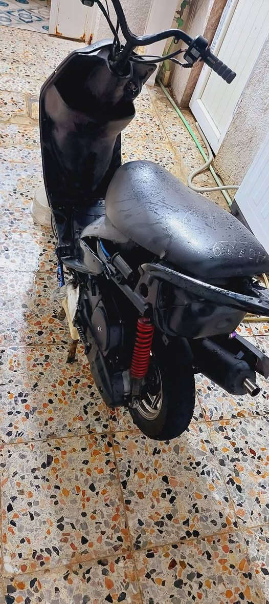 دراجه للبيع بوشه49 شرط شلعه ومعدل دراجه هندر واحد تشتغل حربيه مال لعب ما وياه غراض سعره 375وبيه مجال قليل لشراي ***********
