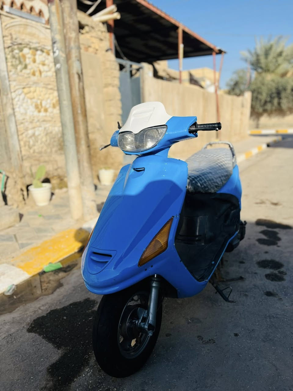 سلام عليك دراجه للبيع نضيفه كلش دراجه جاهزه مكينه مامفتوحه  بس عوزه باتري كلشي شغل هندر واحد 
سعره 500 وبيه مجال مكان ديوانيه دغاره بيع  مستعجل  
***********
