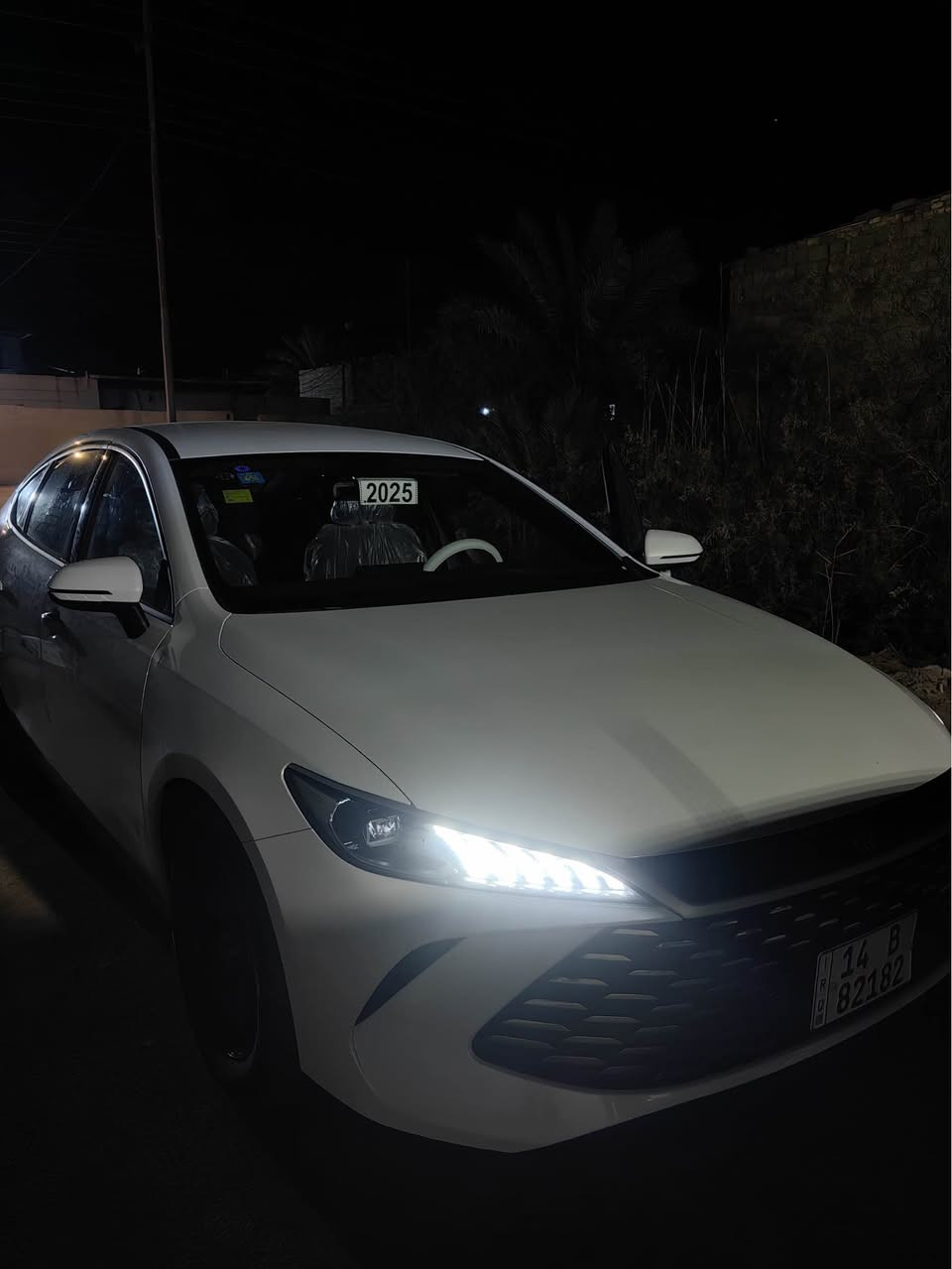 السلام عليكم 
BYD. 2025  جن بلاص 
السياره اخت الزيرو ماشيه 5000 مرقمه و كامله و صاحبها يريد تحويل كفاله ماعده رصعه موضحه بلصوره مكاني البصره - 124 وبيها مجال واذا مرواس عادي 
 *********** Singapore
