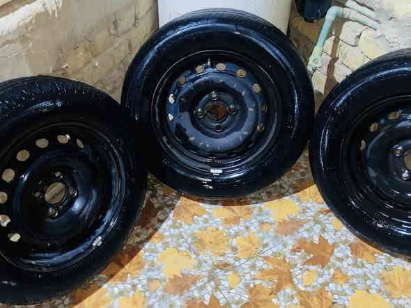 السلام عليكم تايرات +وياله حجم 14
نضافه 80/100
السعر 100 قفل بدون عمله
العنوان بابل ناحيه الطليعه
‭0786 943 7400‬
