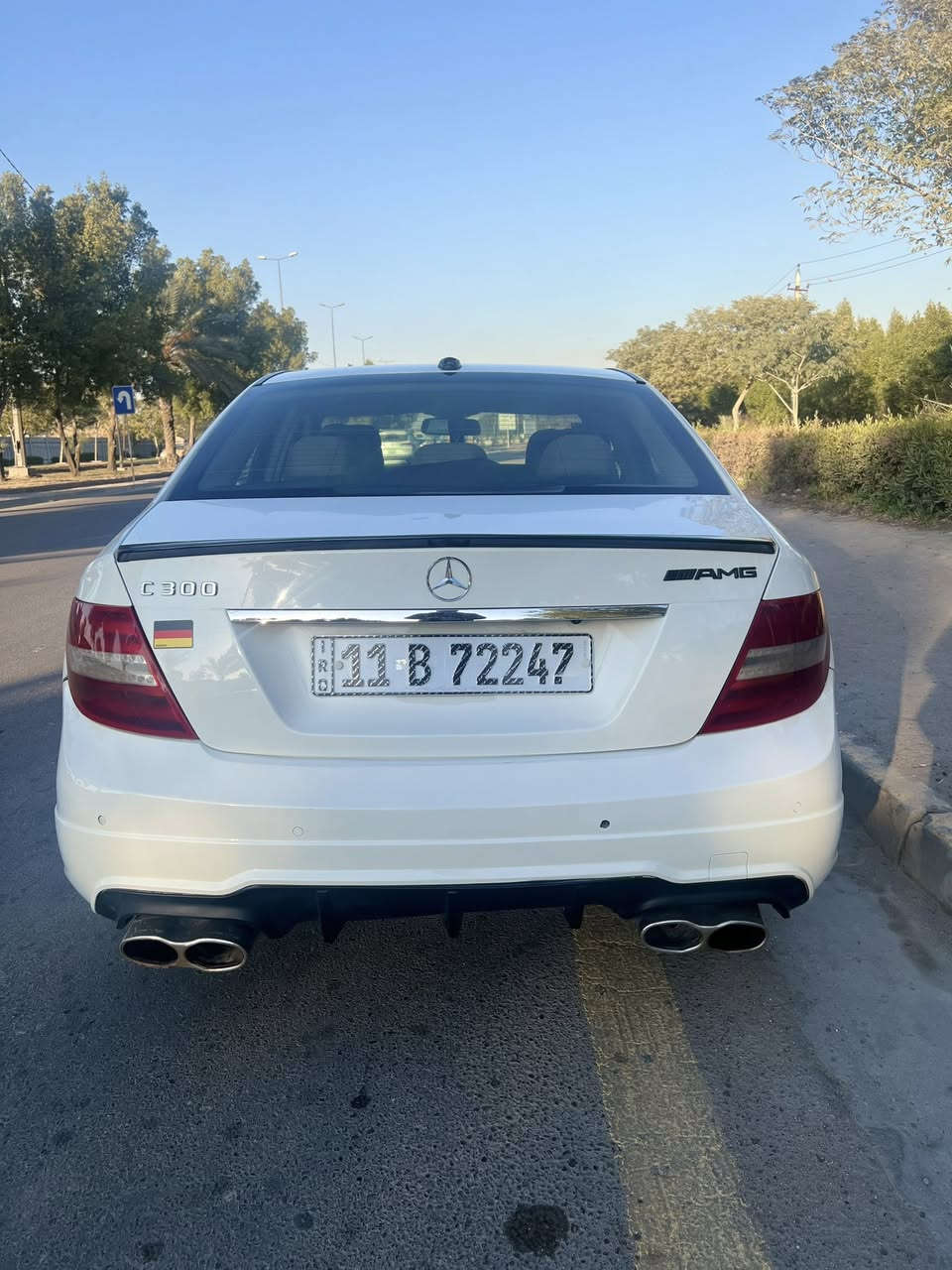 السلام عليكم 
بيع سريع سعر   ١١٢ ورقه مارسيدس
مويدل٢٠١٠ رقم بغداد بسمي
مكينه ٣٥٠/٦ AMG اي ام جي
فول الفول موصفات سياره
بيه بنيد كلير جاملغات يعني ثلاث قطع
ميكنه كير كفاله تبريد ثلج قطعتان داخل عسلي فاتحه غرفه كهرباء تخم ويل مايباخ وياه تخم تاير جديد صدر امامي خلفي جديد سياره جاهزه اترايك ٣٠٠
سياره اهواي موصفات بيه تجاوي كهرباء تحكمات استيرين شاشه كامره اشاير مري كوله ابلادي السعر١١٢ بل عافيه للي ياخذه مكاني بغداد الدوره الطعمه
هاتف ***********
