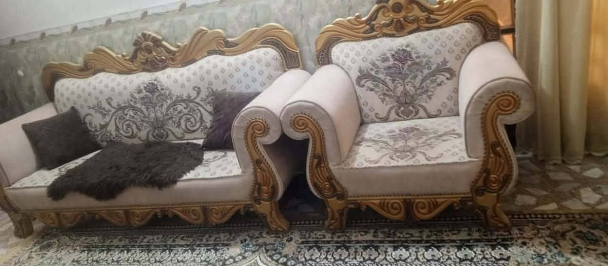 كنتور ابو اربعة ب 150 وبي مجال
تخم ملكي  10 نفرات هو طبلات ب759
تخم جوزي 7 نفرات  ب350  
كاونتر ثلاث قطع ب700 والطباخ بلاش وياهم وينباع  اجزاء 
كرفان  قياس 3×2  ب900 وبي مجال
ميوزة حديد ابو الخشبة ب75
ابو الجروخ ل100
 مكانه كفل شارع عشرين .كلش قريب ع شارع مو بداخل المدينة


**إذا كنت صاحب هذا الإعلان وتريد حذفه لأي سبب، رجاءا أرسل رسالة إلى الدعم الفني**