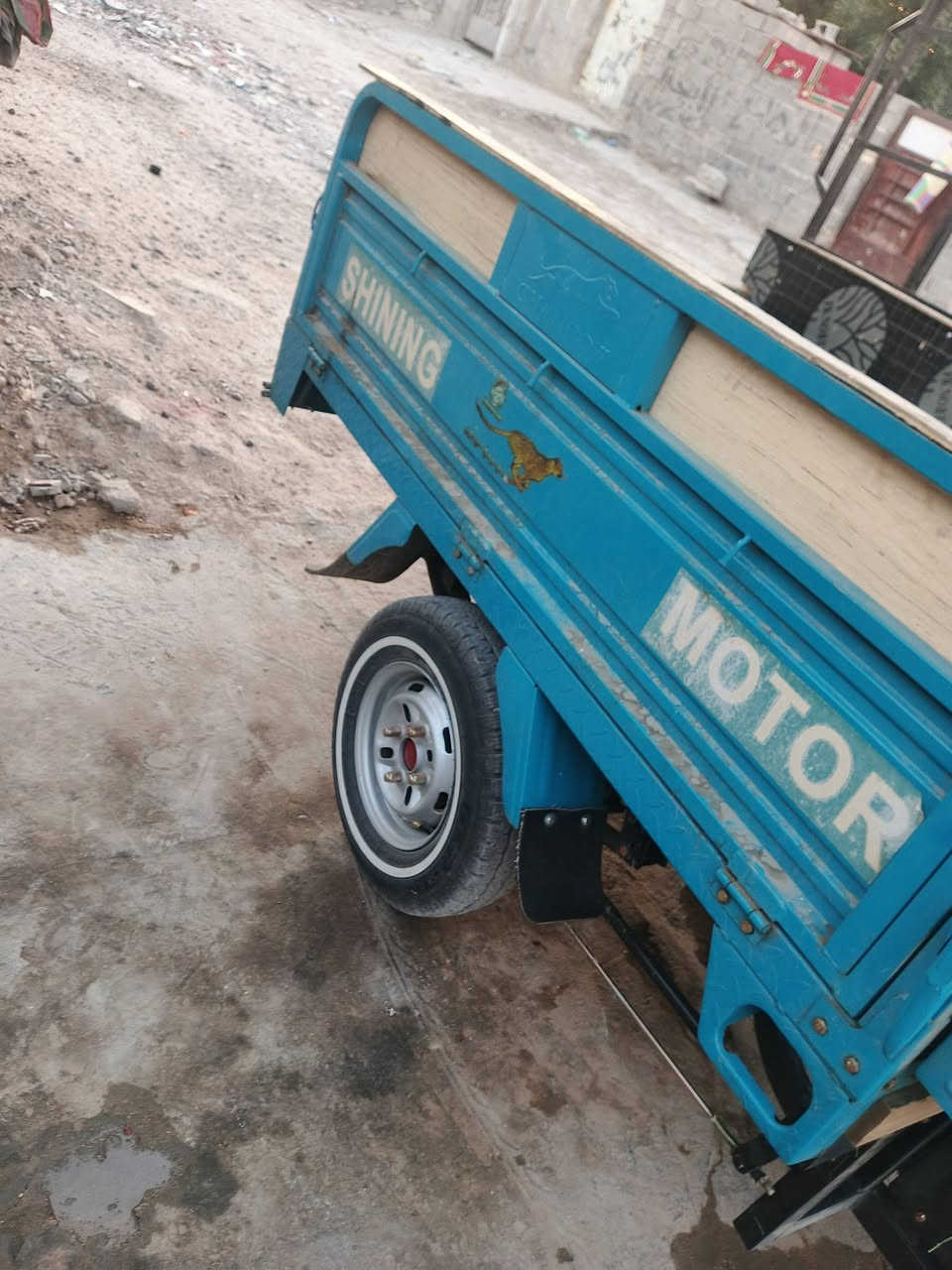 سلام عليكم ستوته صقر مديل 2023بعدهه زيروو كمرك مدفوع كبل ترقم مكاني بغداد العبيدي ***********
