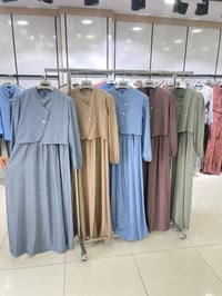جاي قريب • ملابس