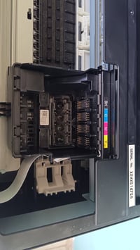 طابعة ابسون 2750 • غير مستخدمة • تحتاج خرطوش حبر